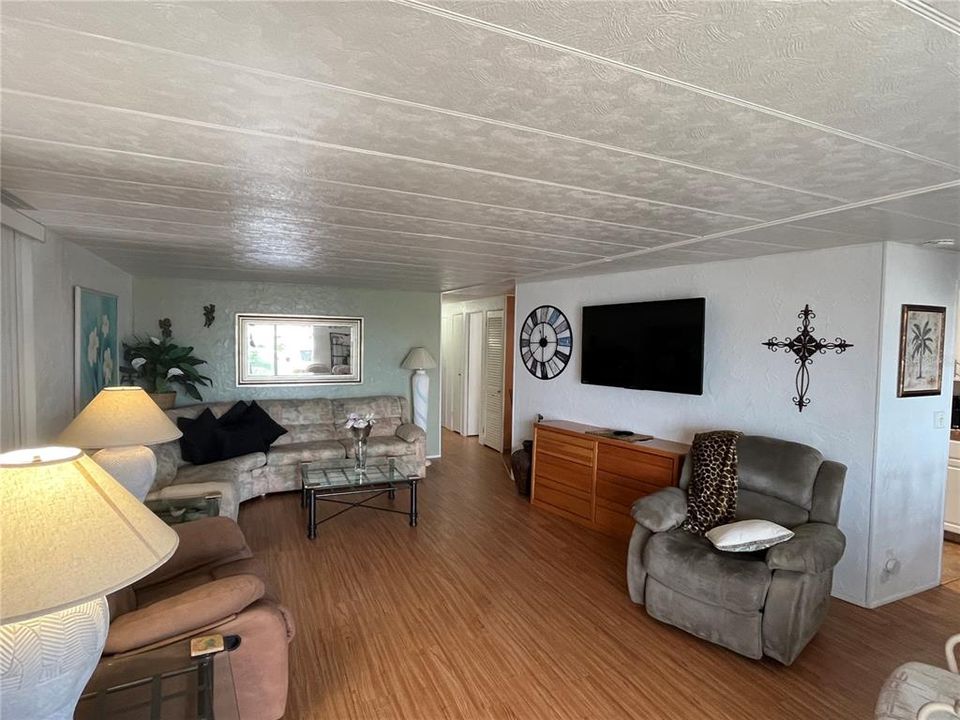 待售: $150,000 (2 贝兹, 2 浴室, 1152 平方英尺)