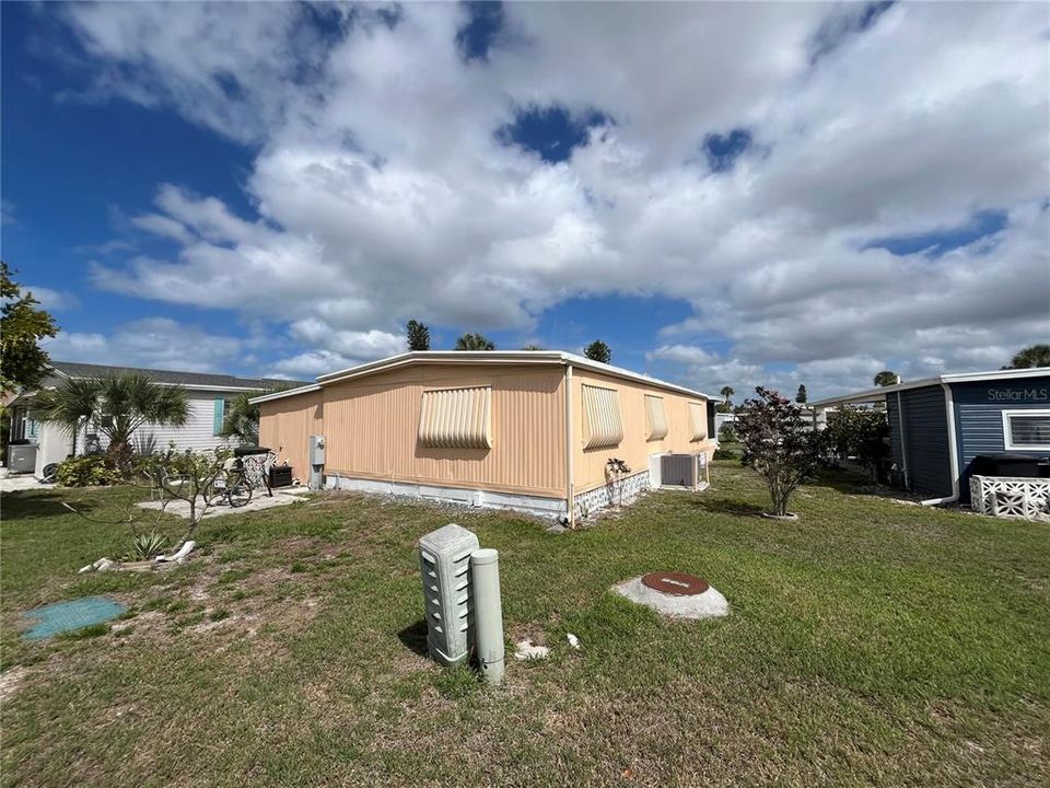 待售: $150,000 (2 贝兹, 2 浴室, 1152 平方英尺)