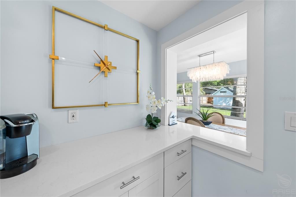 Active With Contract: $649,900 (2 beds, 1 baths, 1173 Square Feet)