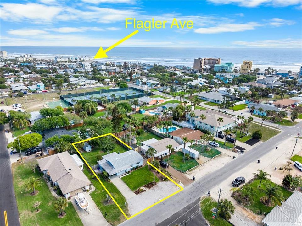 Active With Contract: $649,900 (2 beds, 1 baths, 1173 Square Feet)