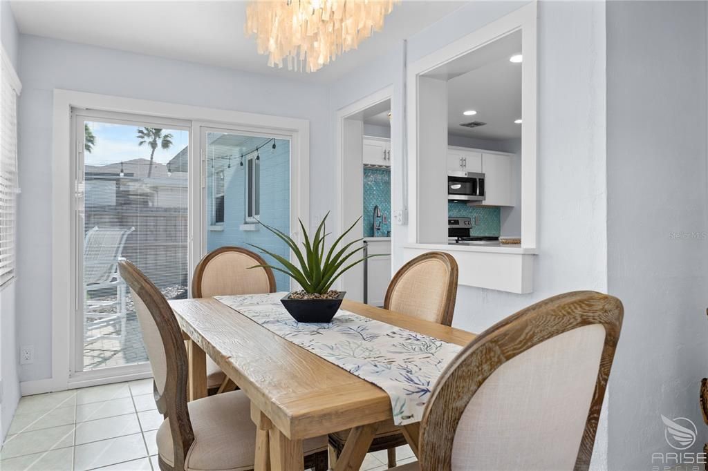 Active With Contract: $649,900 (2 beds, 1 baths, 1173 Square Feet)