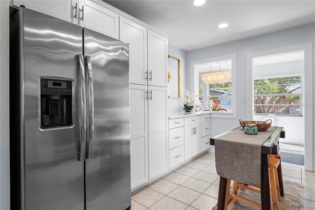 Active With Contract: $649,900 (2 beds, 1 baths, 1173 Square Feet)