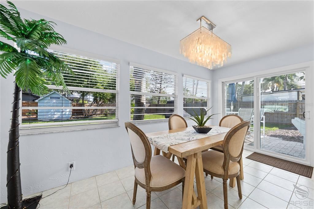 Active With Contract: $649,900 (2 beds, 1 baths, 1173 Square Feet)