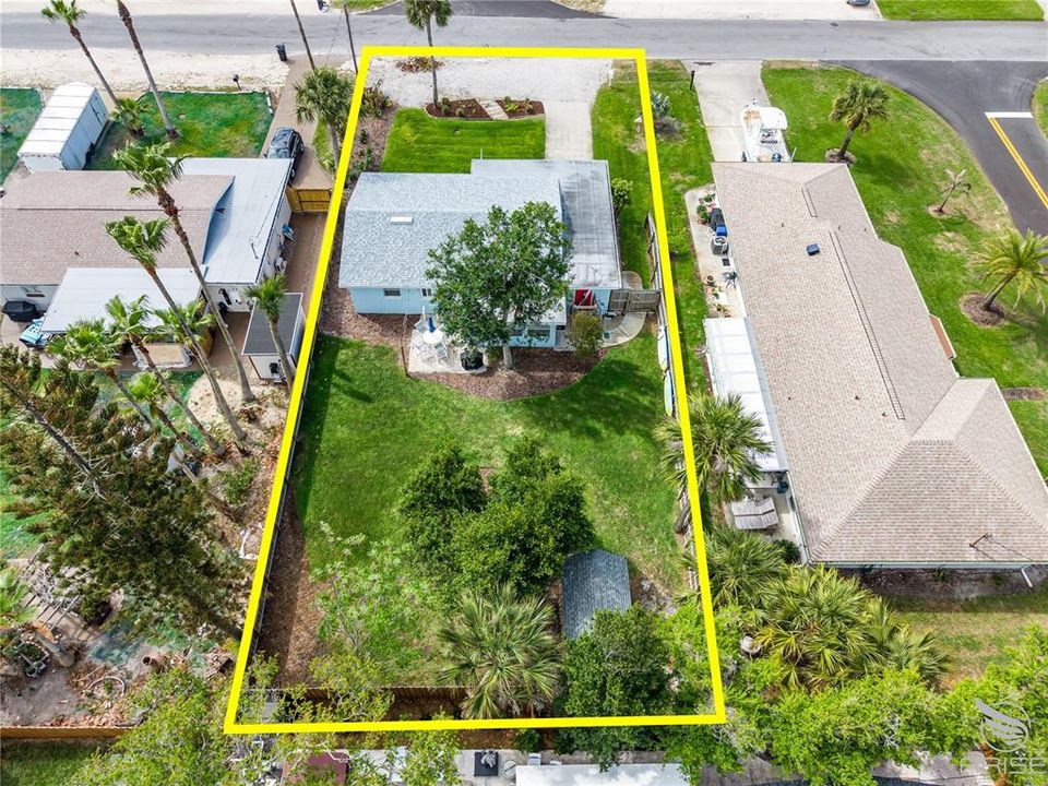 Active With Contract: $649,900 (2 beds, 1 baths, 1173 Square Feet)