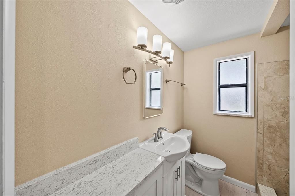 En Venta: $675,000 (6 camas, 0 baños, 2800 Pies cuadrados)