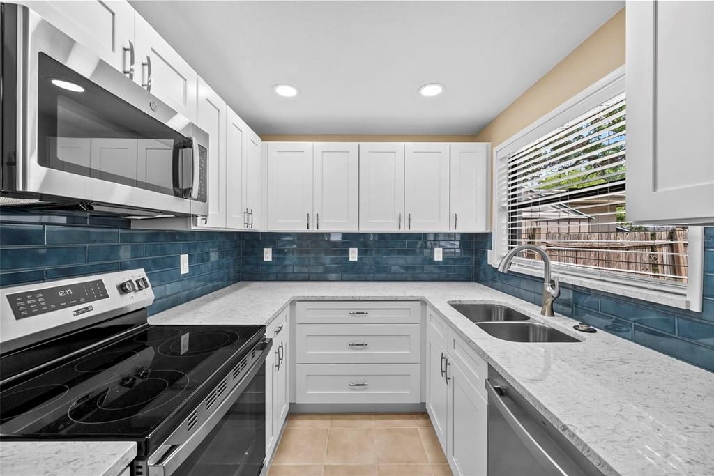 En Venta: $675,000 (6 camas, 0 baños, 2800 Pies cuadrados)