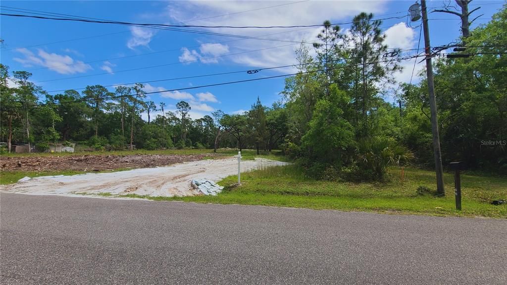 For Sale: $169,500 (1.01 acres)