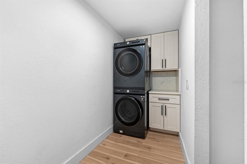 На продажу: $575,000 (4 спален, 2 ванн, 1535 Квадратных фут)