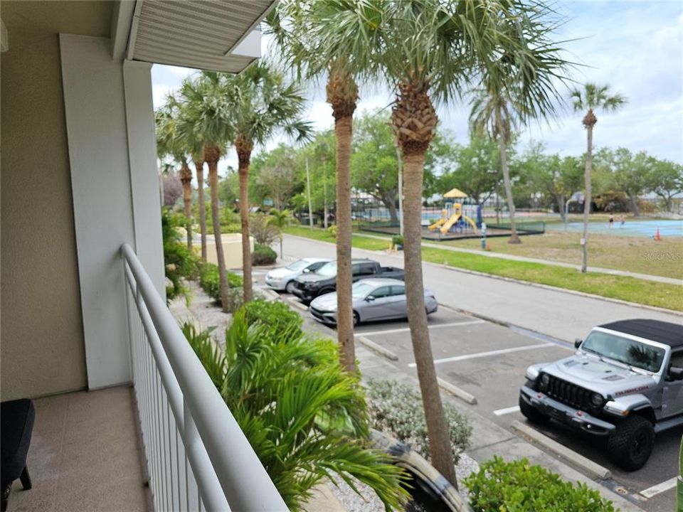 待售: $275,000 (1 贝兹, 1 浴室, 308 平方英尺)