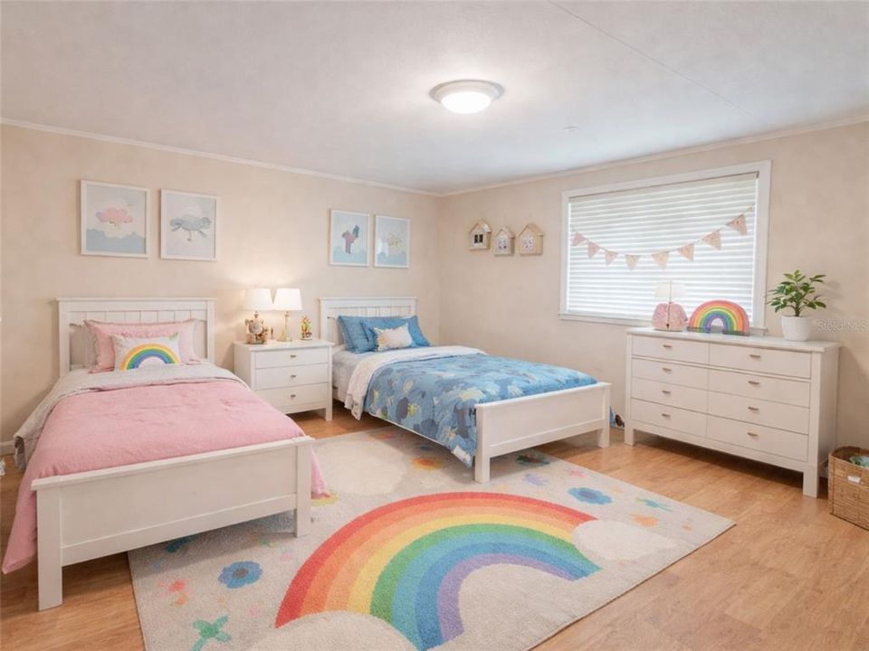 На продажу: $250,000 (4.87 acres)