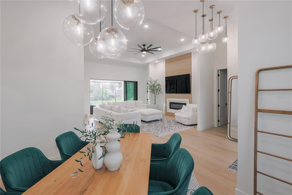 En Venta: $850,000 (3 camas, 2 baños, 2254 Pies cuadrados)