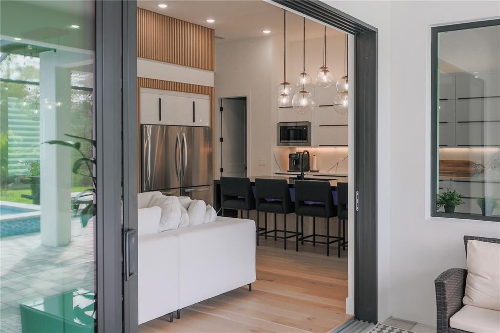 En Venta: $850,000 (3 camas, 2 baños, 2254 Pies cuadrados)