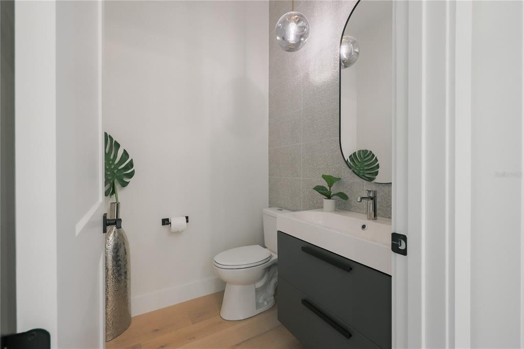 En Venta: $850,000 (3 camas, 2 baños, 2254 Pies cuadrados)