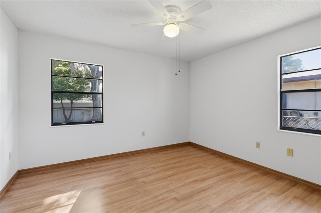 Active With Contract: $249,000 (2 beds, 2 baths, 1418 Square Feet)