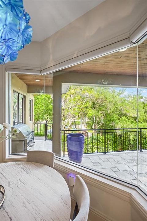 En Venta: $2,400,000 (4 camas, 3 baños, 4682 Pies cuadrados)