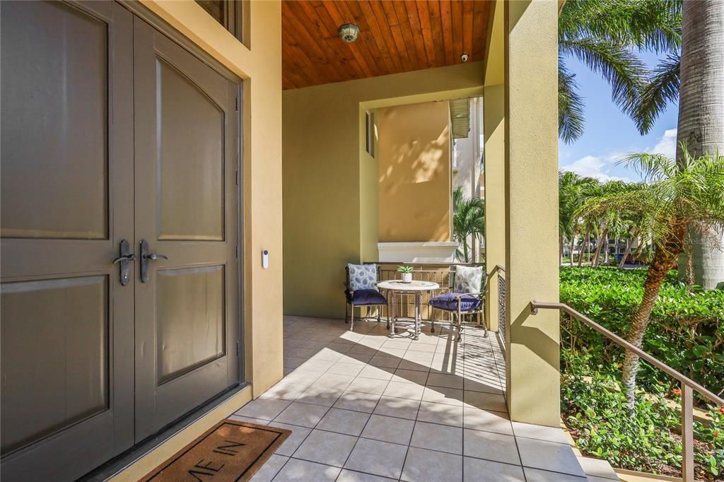 En Venta: $2,400,000 (4 camas, 3 baños, 4682 Pies cuadrados)