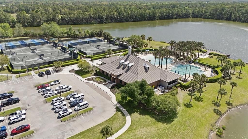 En Venta: $730,000 (3 camas, 2 baños, 2654 Pies cuadrados)