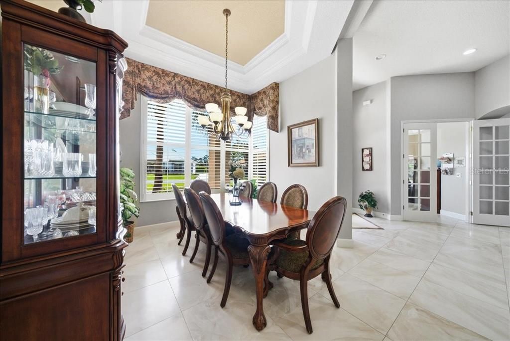 En Venta: $730,000 (3 camas, 2 baños, 2654 Pies cuadrados)