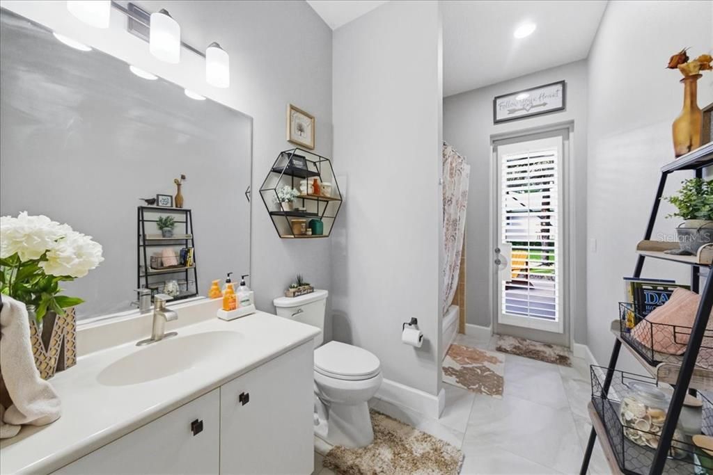 En Venta: $730,000 (3 camas, 2 baños, 2654 Pies cuadrados)