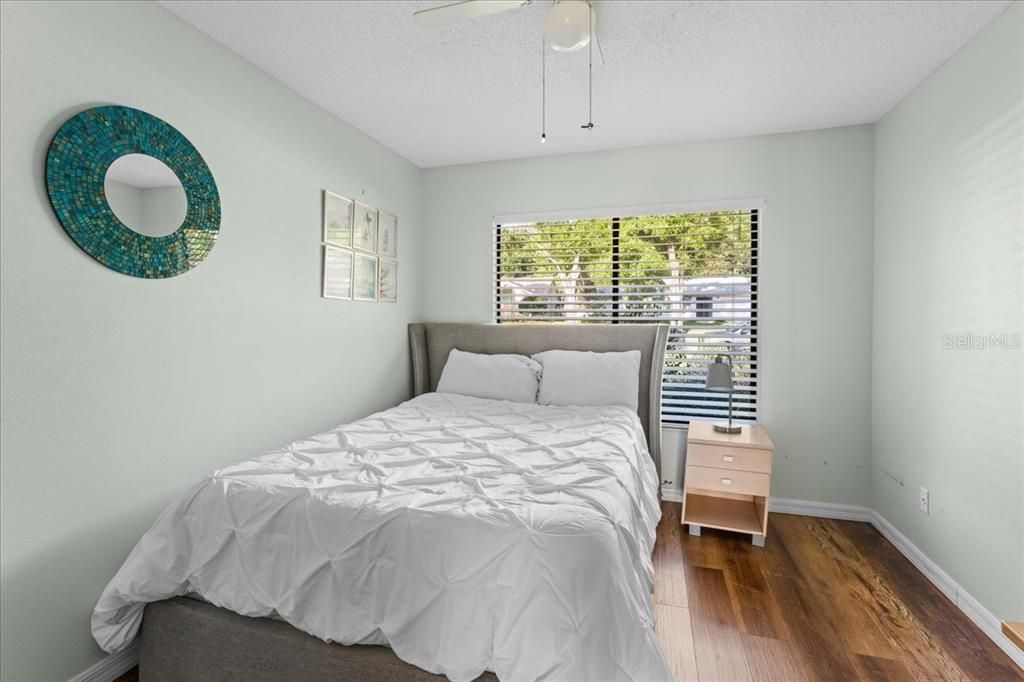 Activo con contrato: $349,900 (4 camas, 2 baños, 2177 Pies cuadrados)