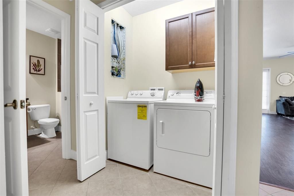 Active With Contract: $2,150 (3 beds, 2 baths, 1354 Square Feet)