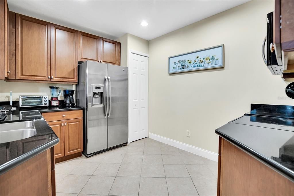 Active With Contract: $2,150 (3 beds, 2 baths, 1354 Square Feet)
