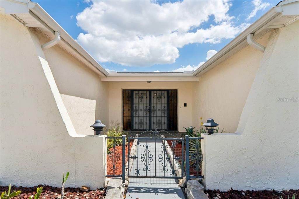 Activo con contrato: $350,000 (2 camas, 2 baños, 1532 Pies cuadrados)