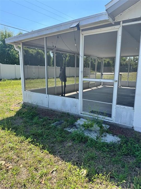 Под контрактом: $365,000 (3 спален, 2 ванн, 1216 Квадратных фут)
