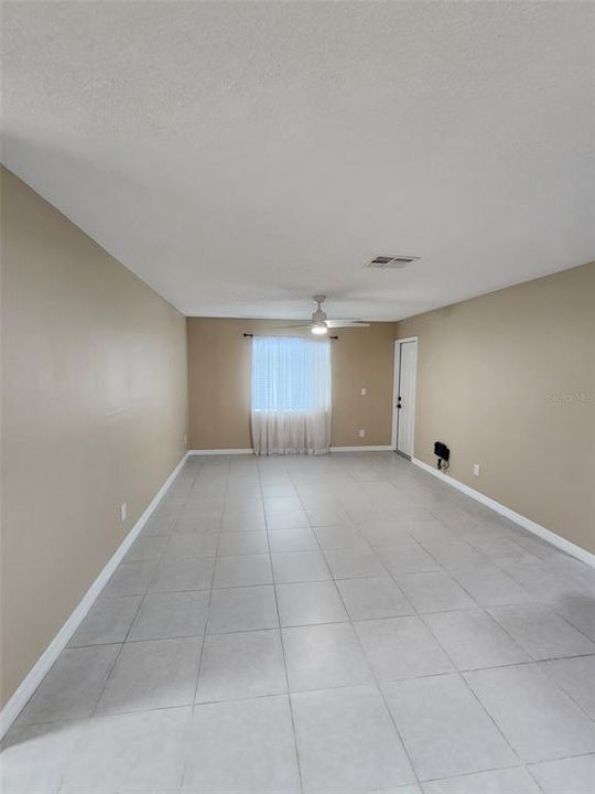 В аренду: $1,500 (2 спален, 2 ванн, 918 Квадратных фут)