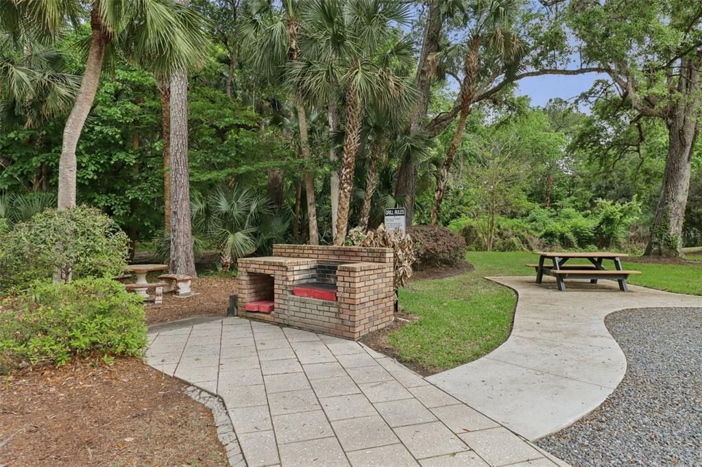 Active With Contract: $185,000 (2 beds, 1 baths, 1080 Square Feet)
