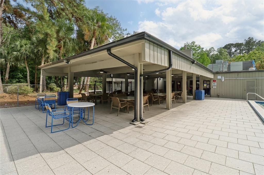 Active With Contract: $185,000 (2 beds, 1 baths, 1080 Square Feet)