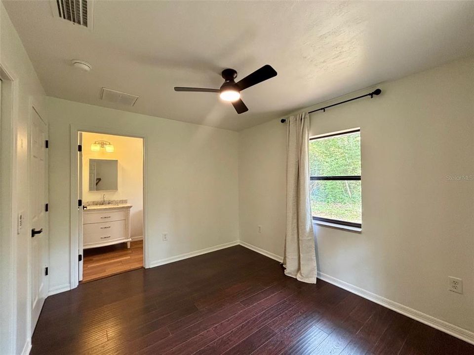 En Venta: $899,000 (8 camas, 4 baños, 3907 Pies cuadrados)