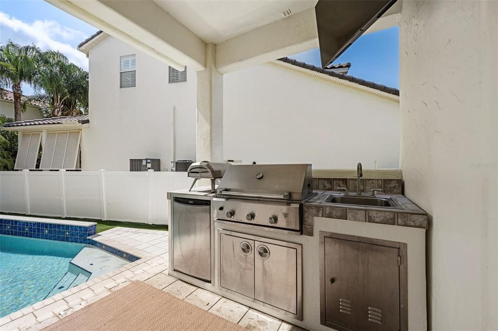 En Venta: $2,220,000 (6 camas, 5 baños, 4441 Pies cuadrados)