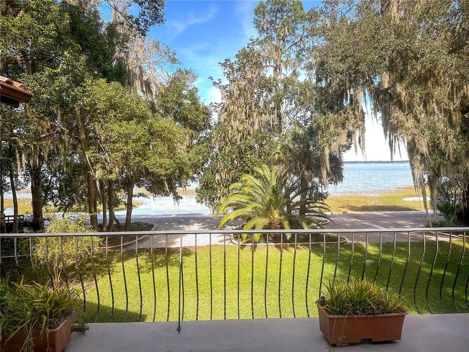 For Sale: $1,850,000 (4 beds, 4 baths, 3543 Square Feet)