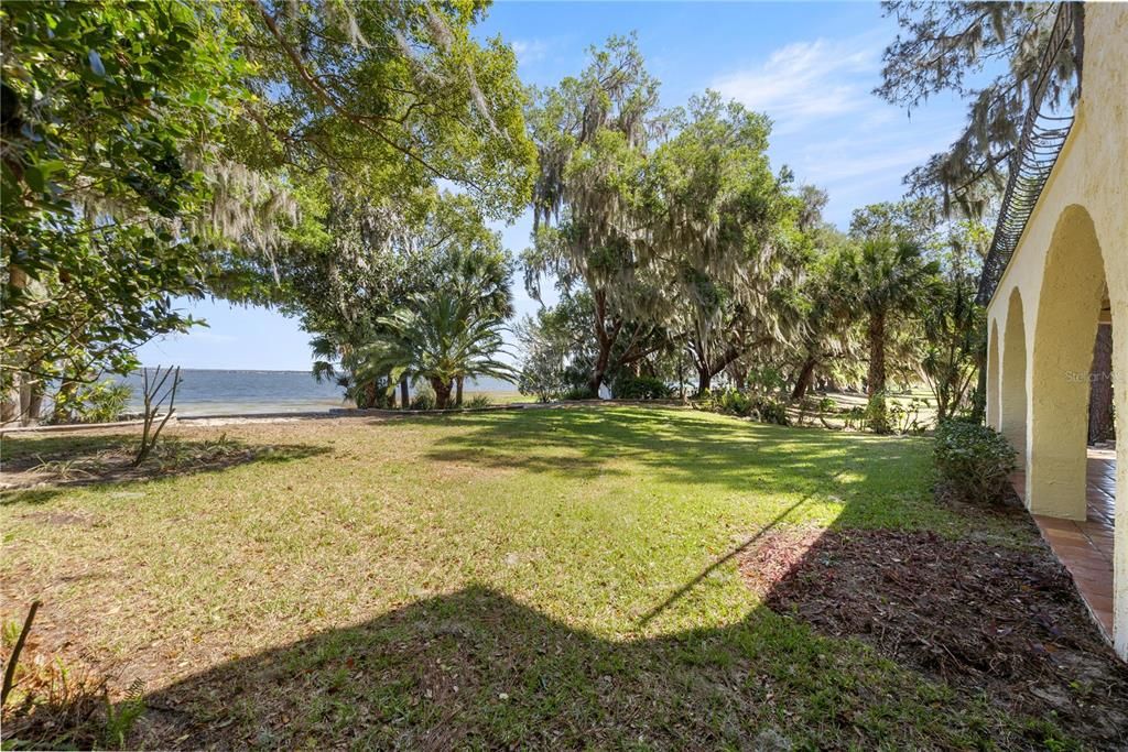 For Sale: $1,850,000 (4 beds, 4 baths, 3543 Square Feet)