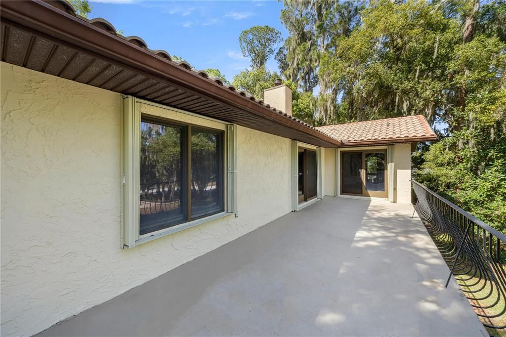 For Sale: $1,850,000 (4 beds, 4 baths, 3543 Square Feet)