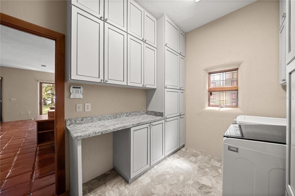 For Sale: $1,850,000 (4 beds, 4 baths, 3543 Square Feet)