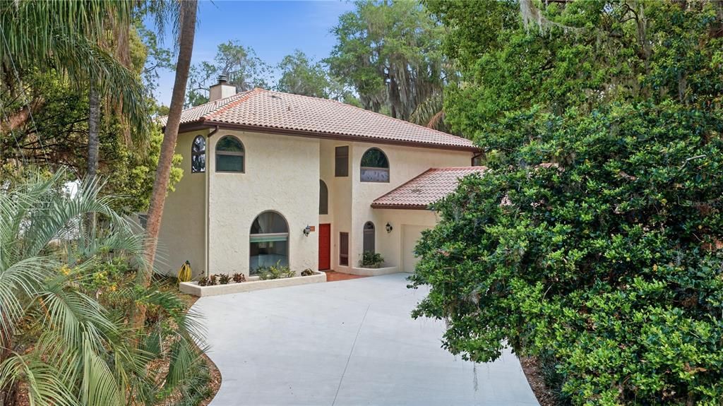 For Sale: $1,850,000 (4 beds, 4 baths, 3543 Square Feet)