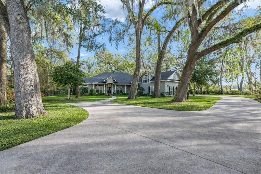 For Sale: $869,900 (4 beds, 3 baths, 4110 Square Feet)