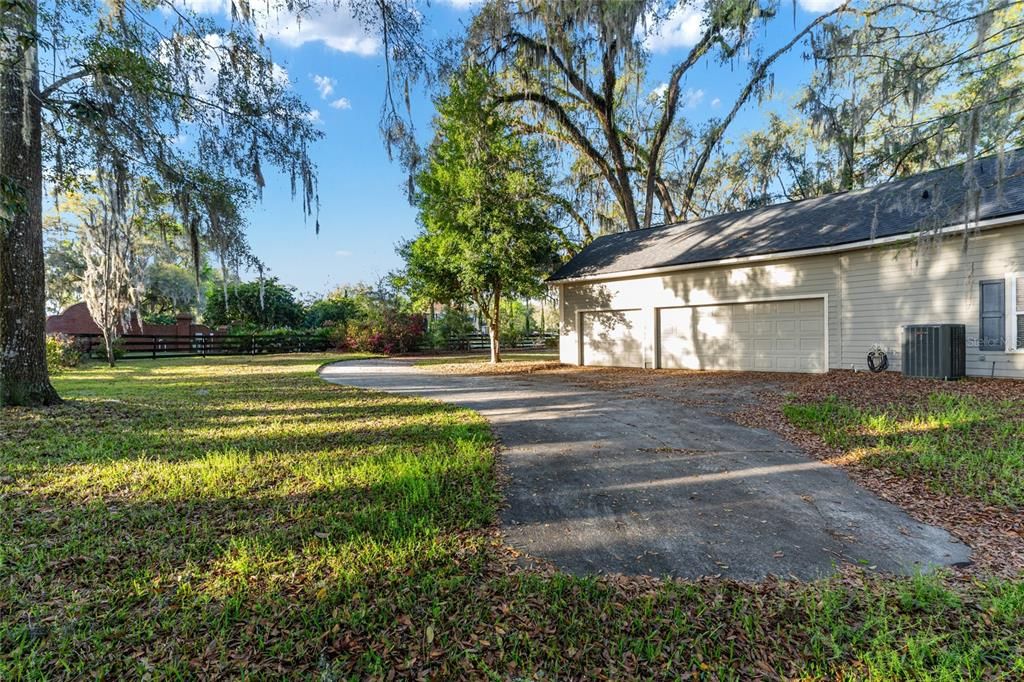 For Sale: $869,900 (4 beds, 3 baths, 4110 Square Feet)