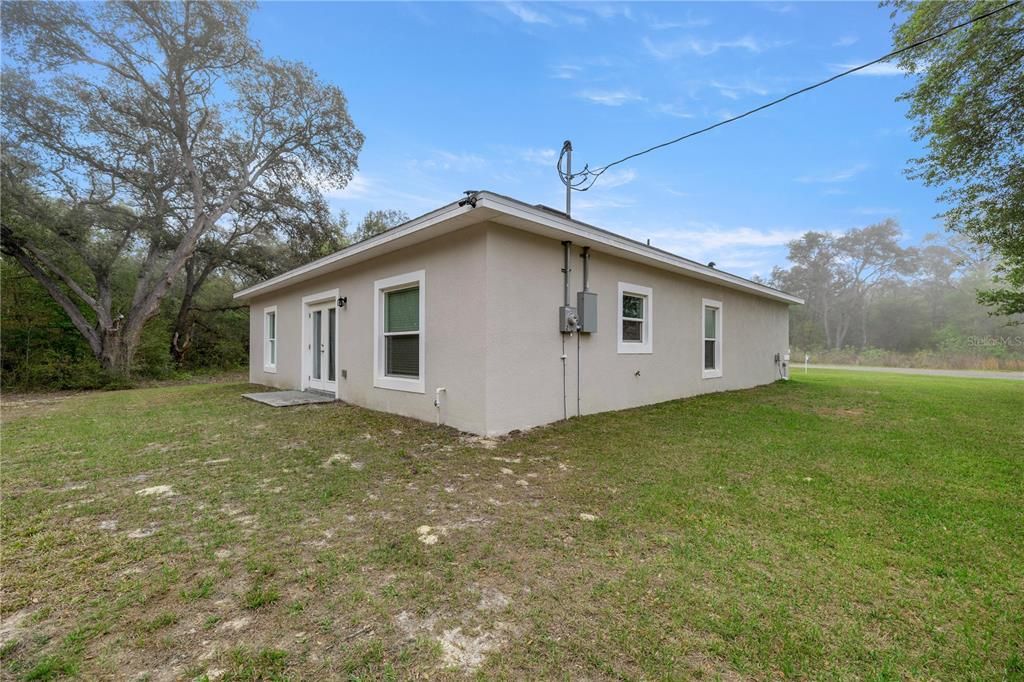 For Sale: $268,000 (3 beds, 2 baths, 1484 Square Feet)