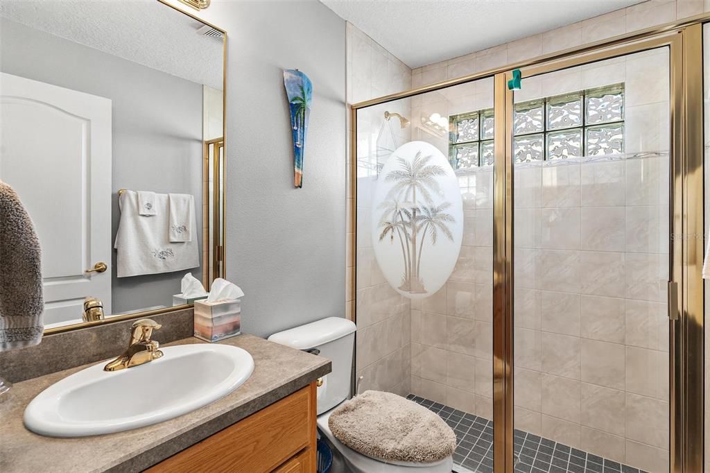 En Venta: $319,900 (3 camas, 2 baños, 1300 Pies cuadrados)