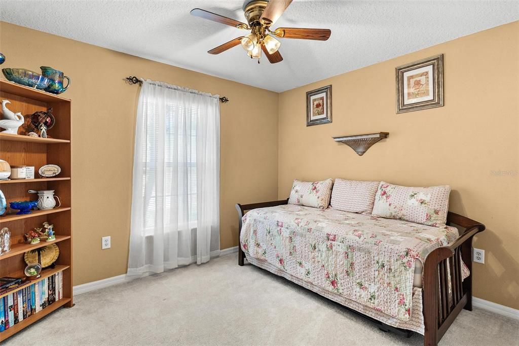 En Venta: $319,900 (3 camas, 2 baños, 1300 Pies cuadrados)