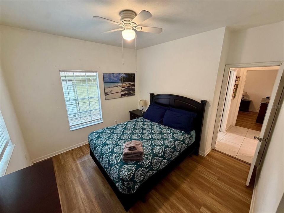 待售: $374,900 (4 贝兹, 0 浴室, 1560 平方英尺)