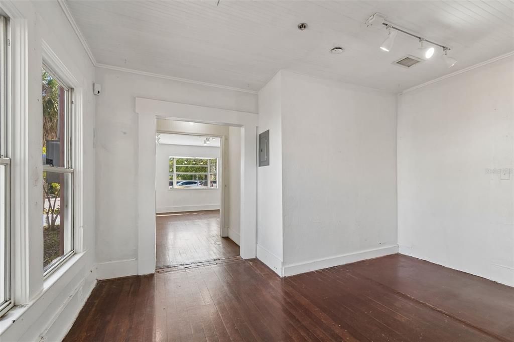 На продажу: $36,000 (0 спален, 0 ванн, 1260 Квадратных фут)