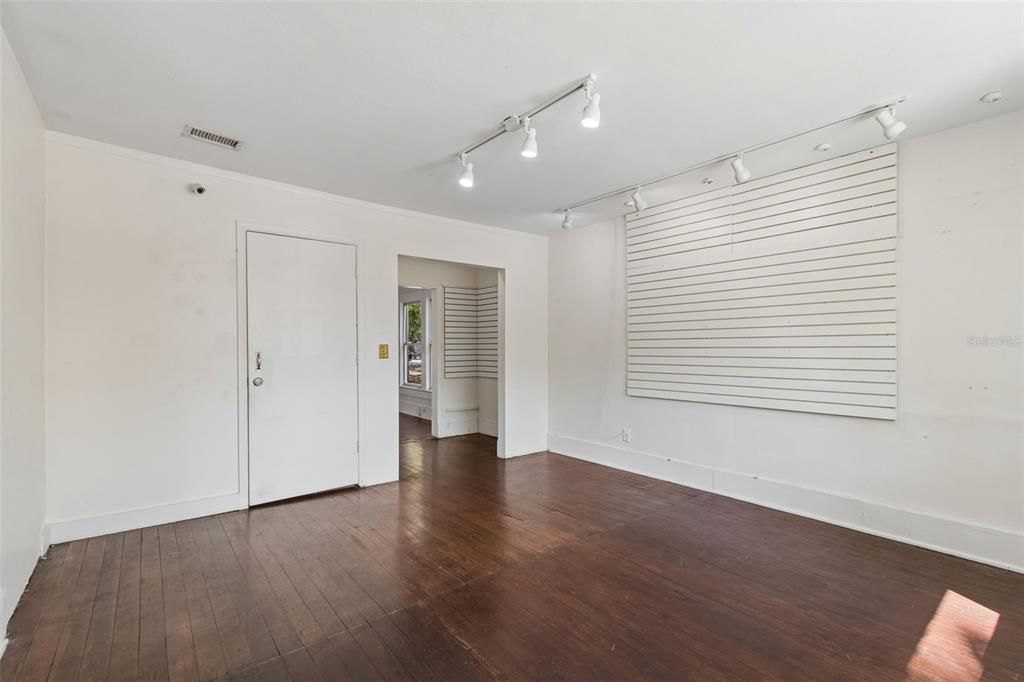 На продажу: $36,000 (0 спален, 0 ванн, 1260 Квадратных фут)