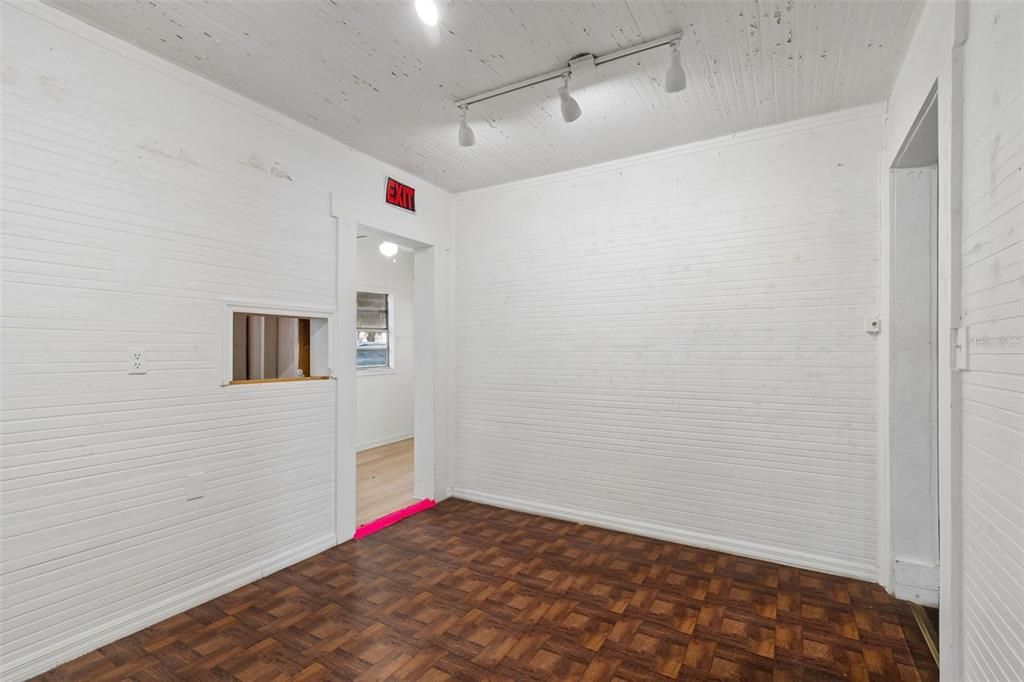 На продажу: $36,000 (0 спален, 0 ванн, 1260 Квадратных фут)