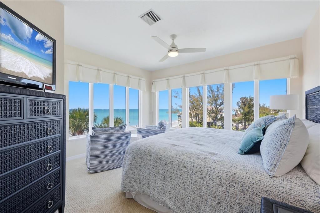 For Sale: $3,950,000 (4 beds, 3 baths, 2845 Square Feet)