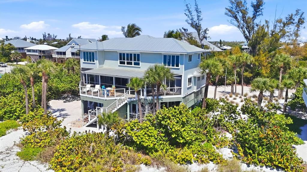 For Sale: $3,950,000 (4 beds, 3 baths, 2845 Square Feet)