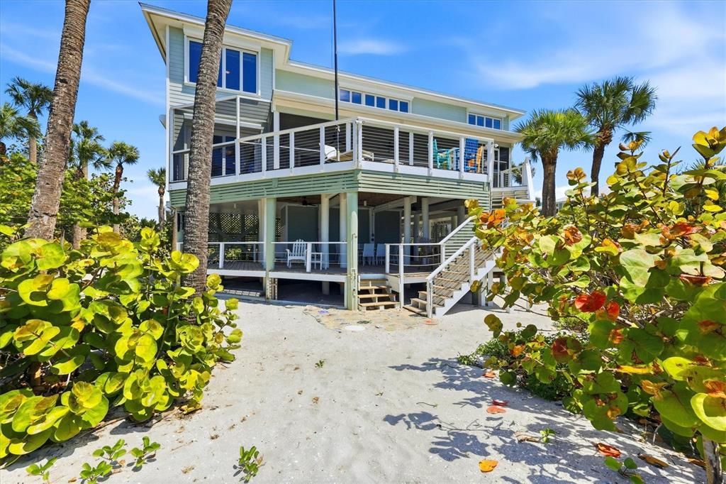 For Sale: $3,950,000 (4 beds, 3 baths, 2845 Square Feet)